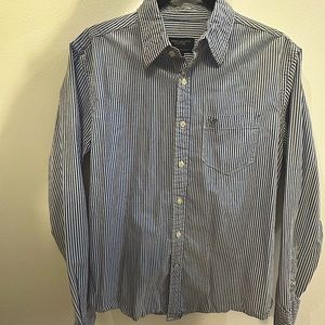 American Eagle sky blue/white striped long-sleeved shirt